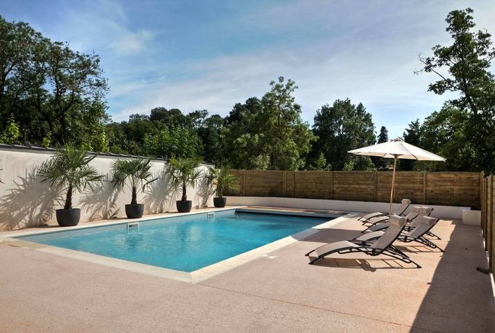 Hôtel pour 4 personnes, avec Jacuzzi et Terrasse à Clisson