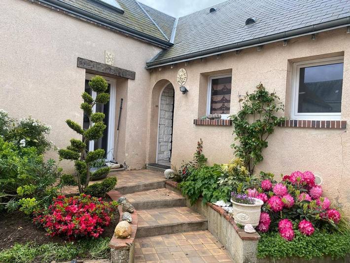 Gîte pour 2 personnes, avec jardin à Bleury-Saint-Symphorien