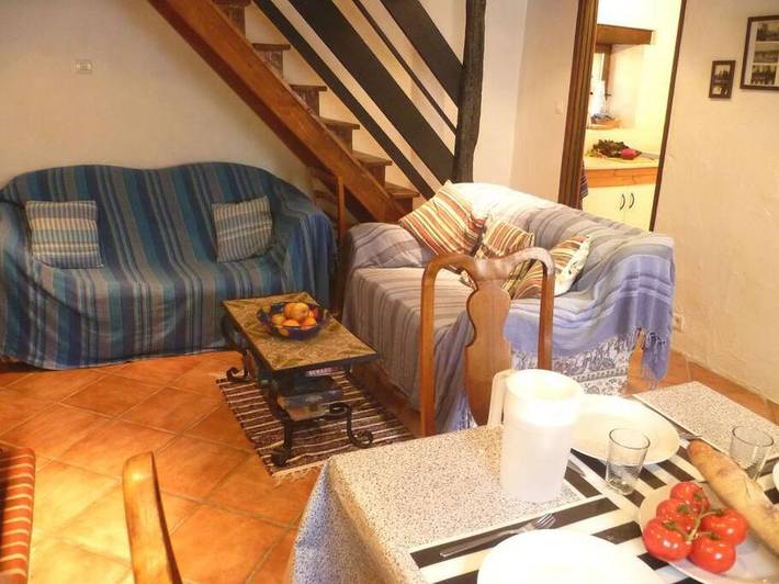 Location de vacances pour 4 personnes, avec Terrasse et Jardin ainsi que Piscine et Vue à Vernoux-en-Gâtine - 4