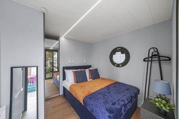 Houseboat for 6 People in London, South East England, Photo 2