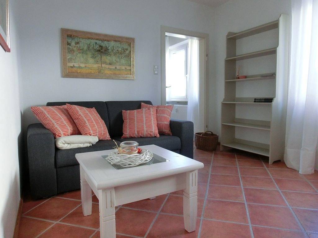 Ferienwohnung Arenz - Ruhige Ferienwohnung (48 qm) im Obergeschoss in Schweinfurt, Fränkisches Weinland