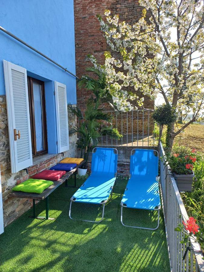 Vakantiehuis voor 10 personen, with Balkon and Terras as well as Uitzicht in Mango