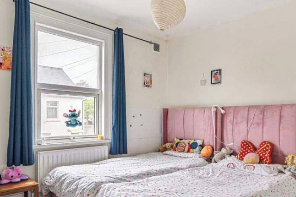 2 Bed House close to Reading Town Centre in Reading, Berkshire