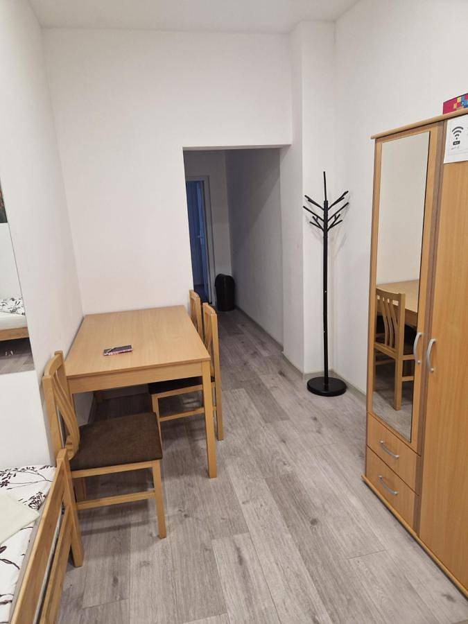 Gîte pour 4 personnes, avec terrasse dans Nova Gradiska - 2