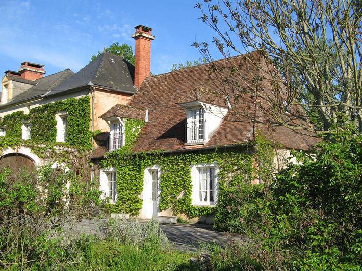 Gîte pour 7 personnes, avec terrasse et piscine, animaux acceptés