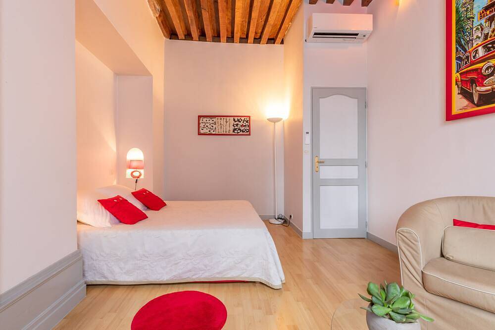 Appartement entier, Beaune Sweet Home -Beaune Rousseau- Parking inclus in Beaune, Région de Beaune