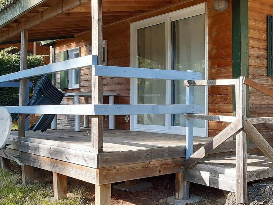 Flower Camping Le Belvédère - Chalet 5 personnes - Confort - Truyère in Neuvéglise, Région de Saint-Flour