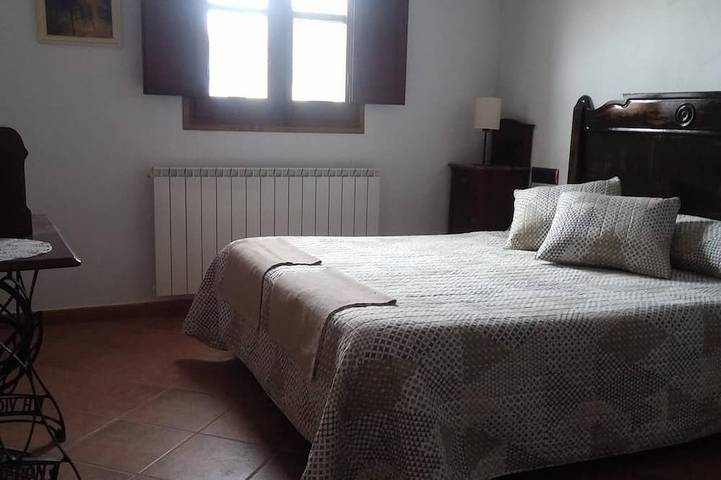 Gîte pour 16 personnes, avec jardin et terrasse dans San Martin Sarroca - 4