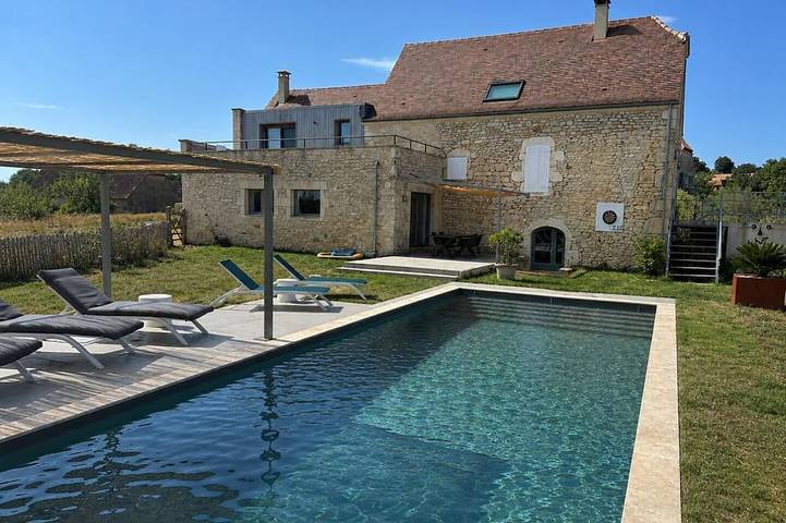 Location de vacances pour 6 personnes, avec Jardin à Reilhaguet