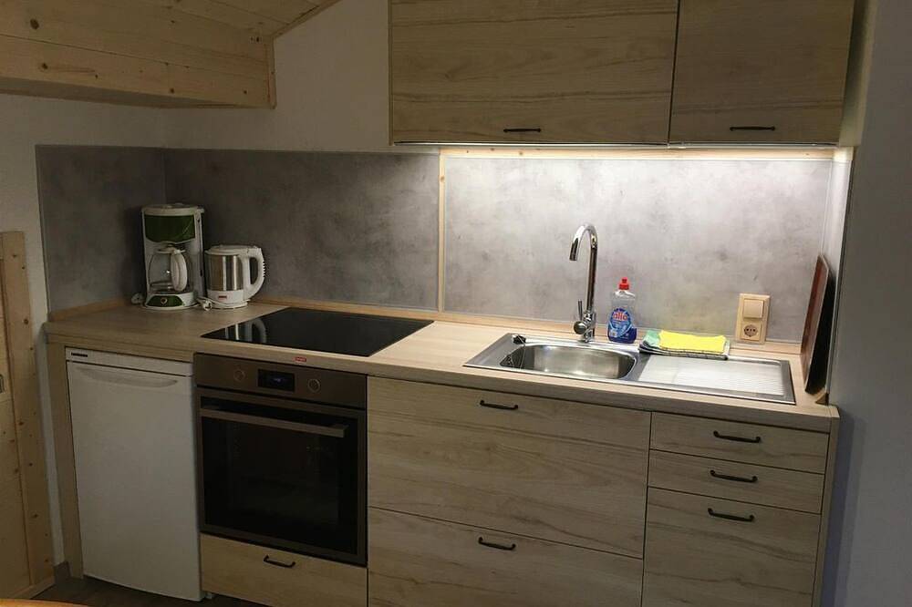 \"Nr. 3\" - Ferienwohnung/2 Schlafräume/Dusche, Wc - Bergbauer, Ferienwohnung Zum in Mittenwald, Bayerische Alpen