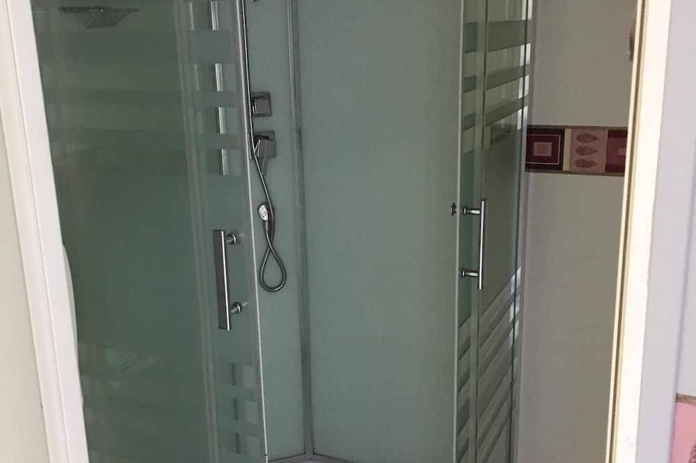 Gd Komfort, gepflegte Einrichtung, Garten, Spa und ein beheizter Swimmingpool, prox Strand. in Béziers, Mittelmeerküste (Frankreich)