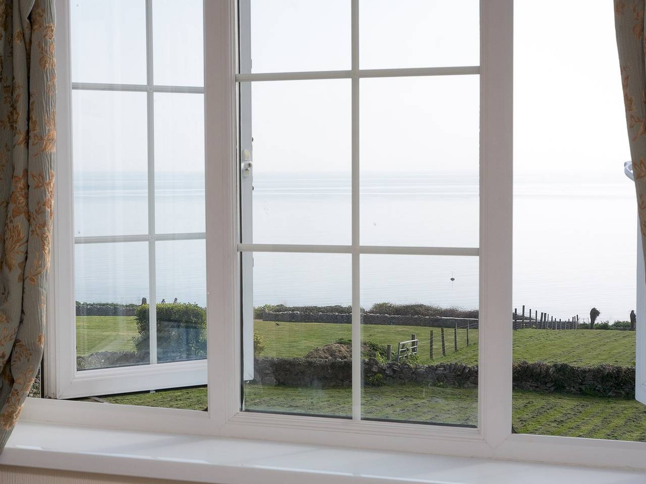 Cozy 3 Bedroom Cottage with stunning Sea View - Pass the Keys in Moelfre, Insel Anglesey