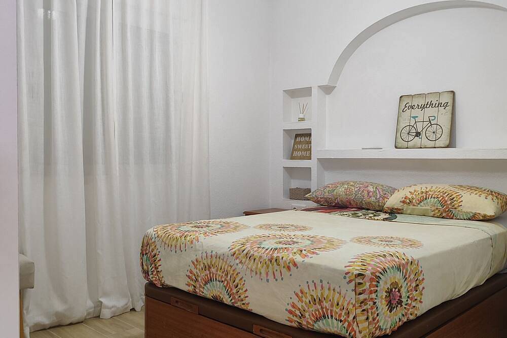 Hel leilighet, Spacious and bright apartment 700m from the beach in Playa Flamenca, Orihuela