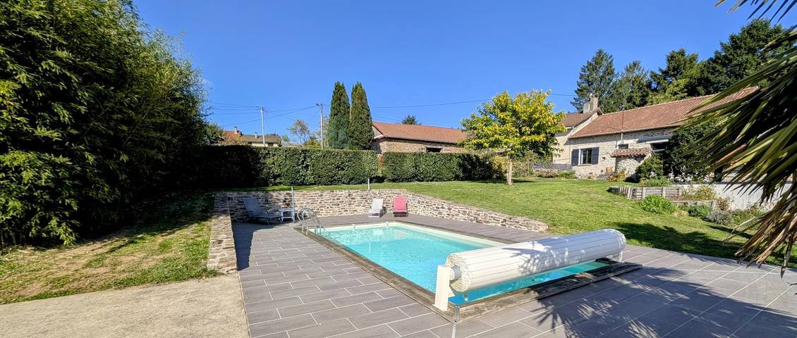 Gîte pour 6 personnes, avec piscine et jardin à Dournazac - 3