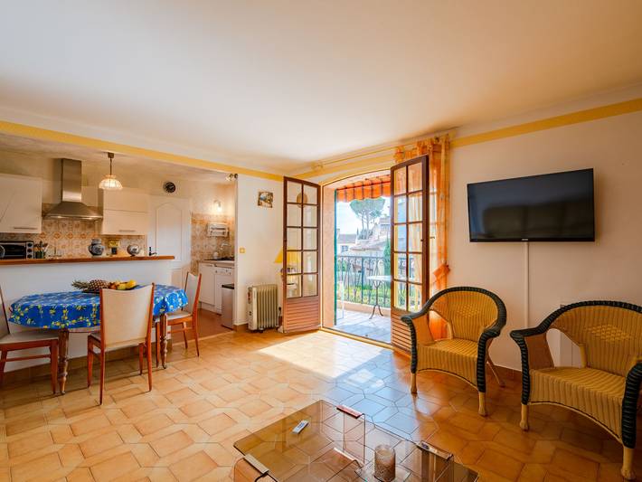 Gîte pour 5 personnes, avec jardin et balcon dans Plage de la Peguiere - 3