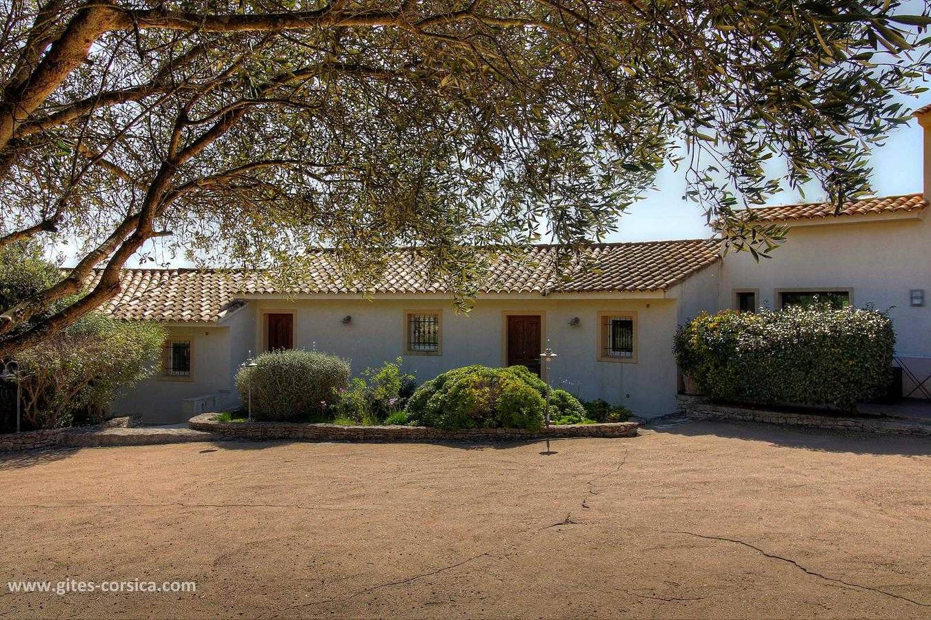 Bed & Breakfast voor 2 personen met tuin in Bonifacio, Sartène en omgeving
