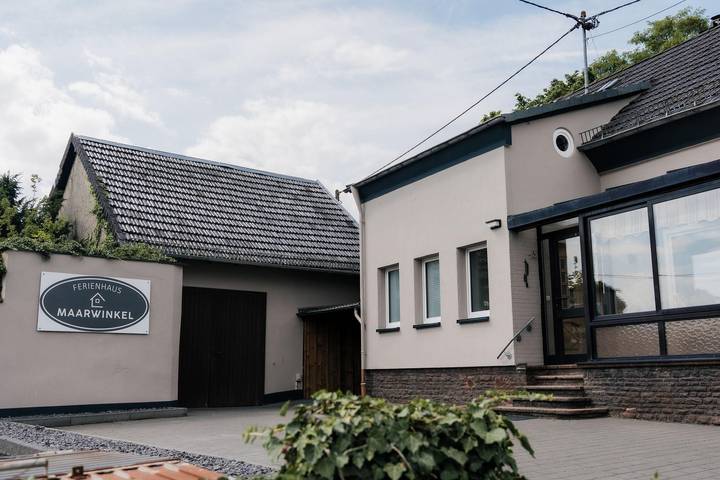 Ferienhaus für 4 Personen, mit Terrasse und Garten in Gillenfeld - 2