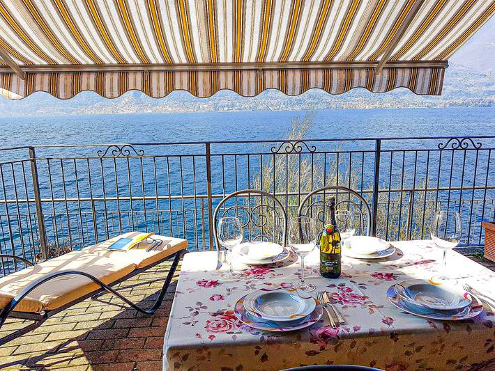 Ferienwohnung für 4 Personen, mit Terrasse und Pool sowie Seeblick und Ausblick, mit Haustier am Comer See - 3