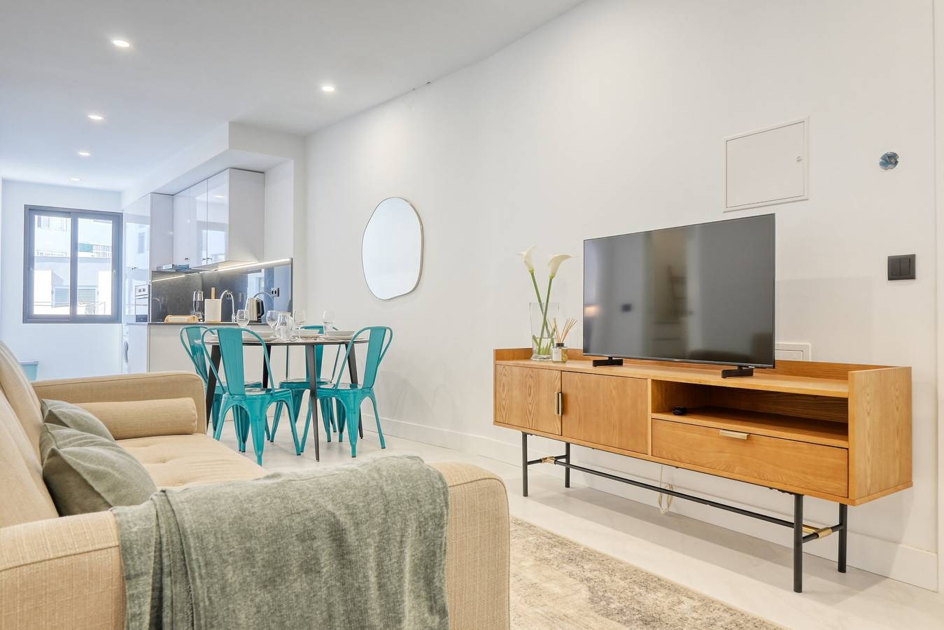 Apartamento inteiro, Beco Santa Emilia 2G, a Home in Madeira in Funchal (Santa Luzia), Madeira