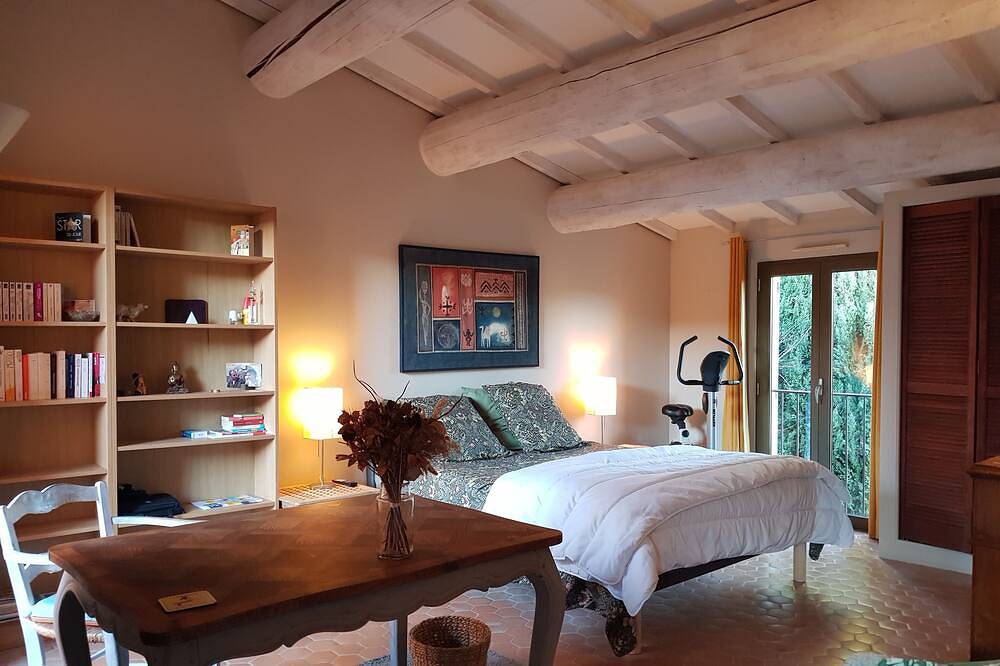Un environnement de rêve dans un espace protégé aux couleurs de Cézanne !!! in Saint-Cannat, Région d'Aix-en-Provence