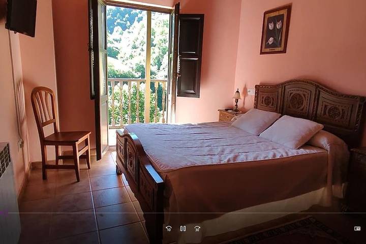 Casa de vacaciones para 4 personas, con vistas y jardín, Se admiten mascotas en Parque Natural de Las Ubiñas-La Mesa - 4