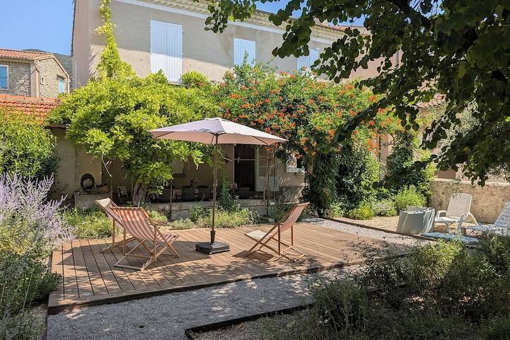 Ferienhaus für 10 Personen, mit Terrasse und Garten - 1