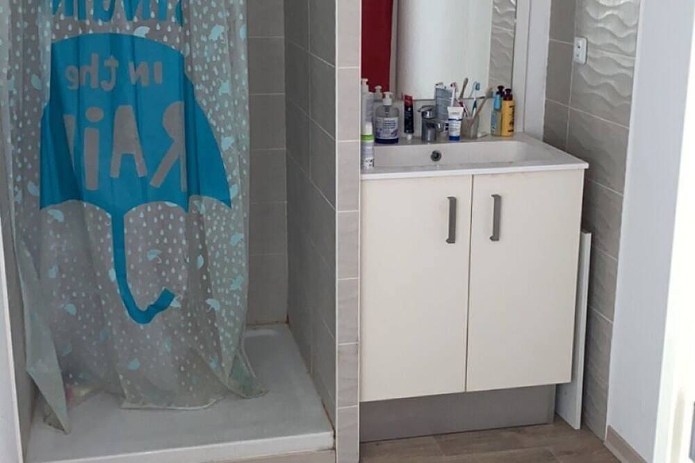 Ganze Wohnung, Appartement Idéalement Situé à 2min à Pied de la Ligne de Tramway 2 in Castelnau-le-Lez, Côte d'Améthyste