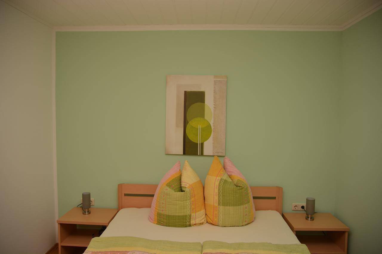 Holiday home in Zandt with garden, terrace and barbecue in Zandt, Oost-Beieren