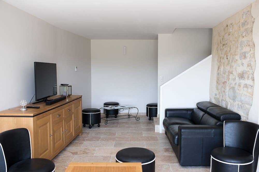 In nature, 3 bedroom house sleeps 8-10, totally renovated in 2019 in Aouste-sur-Sye, Die region