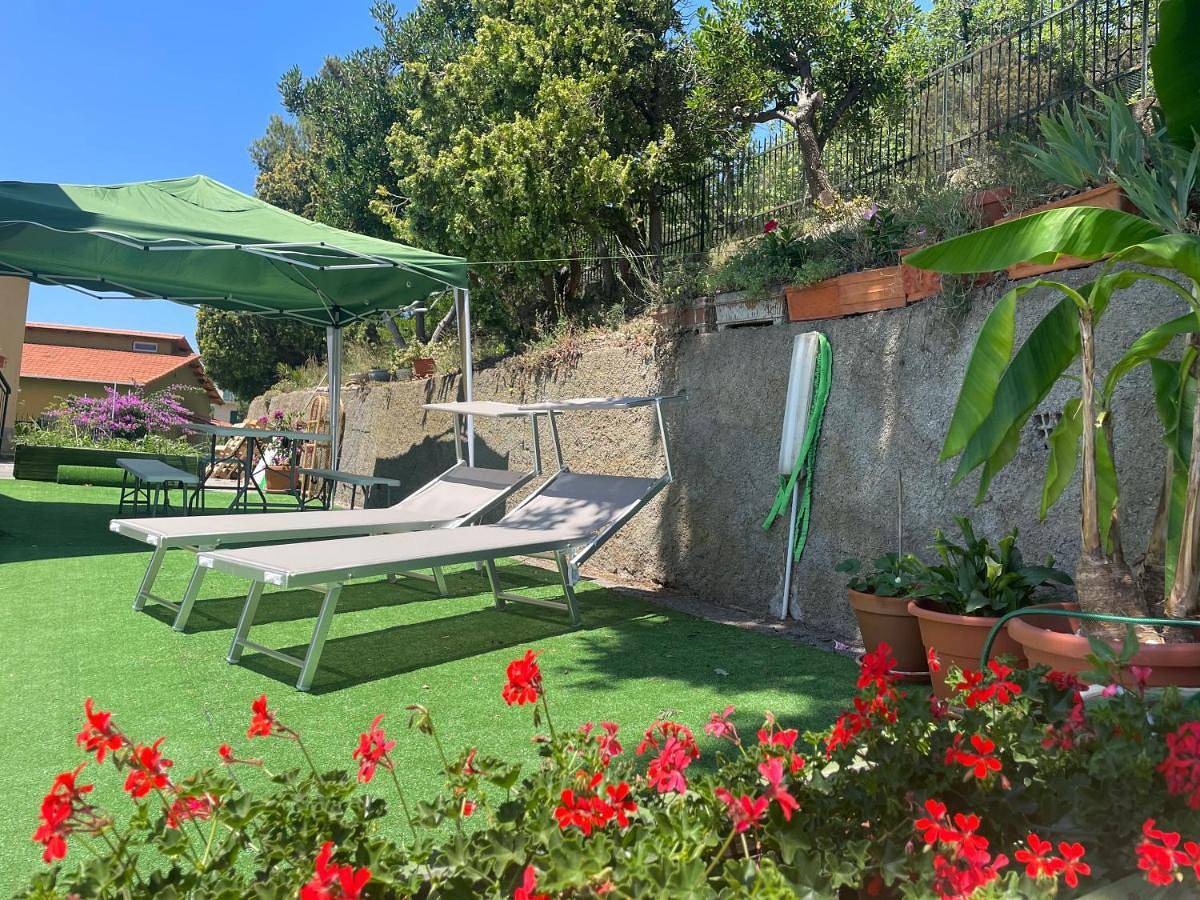 Ganze Wohnung, Cà de Pà Villetta per le tue Vacanze in Voze (Noli), Noli