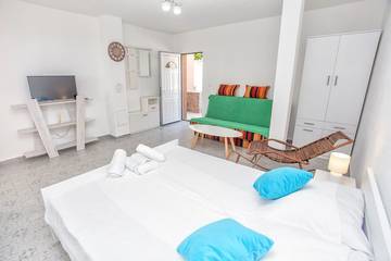 Bungalow für 4 Personen in Luštica, Montenegro, Bild 2