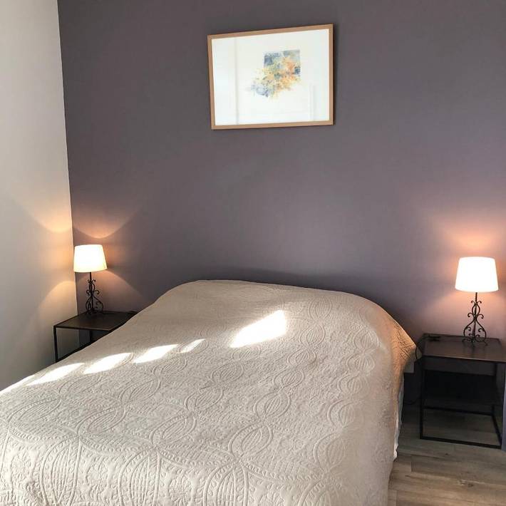 Chambre d’hôte pour 2 personnes, avec jardin ainsi que vue et terrasse à Le Gast