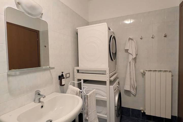 Ganze Wohnung, Arona Lake Maggiore Via San Luigi Apartment in Arona (Lago Maggiore), Arona Gemeinde