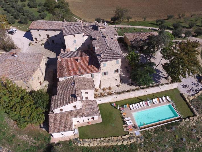 Agriturismo per 8 persone, con Giardino e Piscina nonché Panorama a Perugia