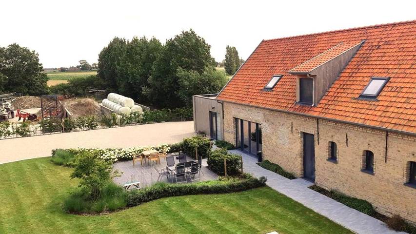 Chambre d’hôte pour 2 personnes, avec Terrasse ainsi que Jardin et Vue à Furnes