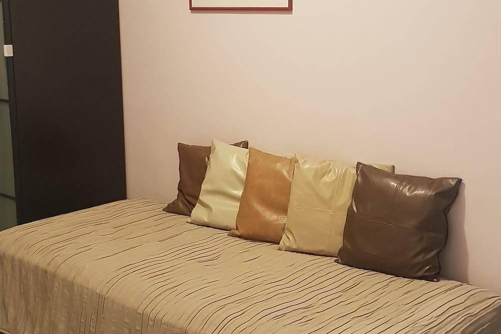 Entire apartment, Complete apartment adjacent to historic center in Modena, Modena Province
