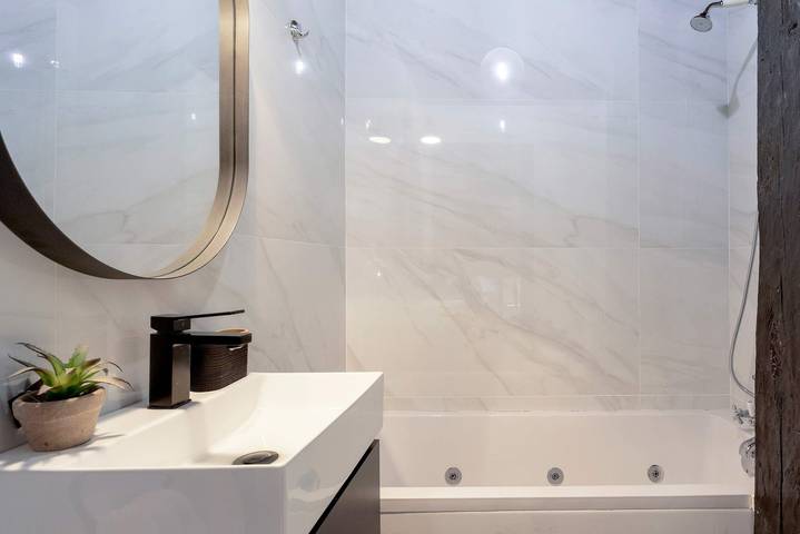 Gîte pour 6 personnes, avec terrasse et jacuzzi à Grenade - 2