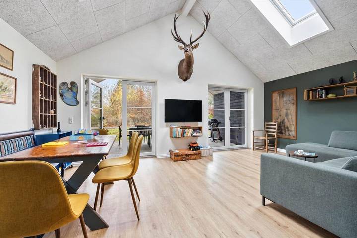 Ferieudlejning for 6 personer, med have og terrasse i Asserbo