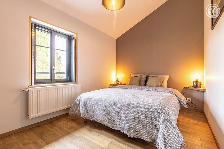 Location de vacances pour 8 personnes, avec jardin dans Montret - 2