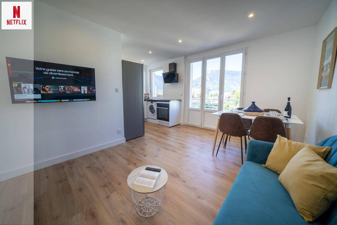 Appartement entier, 3 chambres - 6 couchages - Vue imprenable in L'Isère, Isère