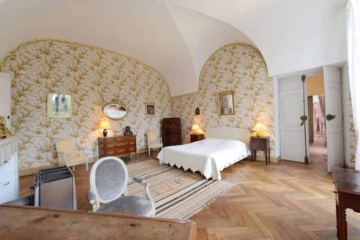 Château pour 21 personnes, avec jardin dans le Gard - 3