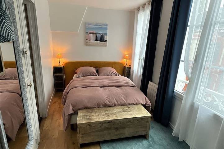 Gîte pour 4 personnes, avec terrasse dans Office De Tourisme De Trouville Sur Mer - 2