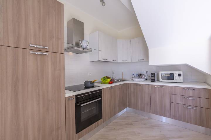 Ferienwohnung für 5 Personen, mit Balkon und Meerblick sowie Terrasse und Kinderpool in Alassio - 4