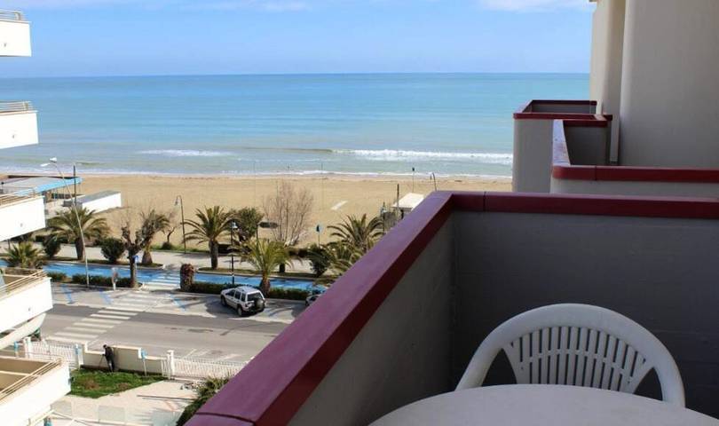 Appartamento vacanze per 3 persone, con Balcone e Terrazza nonché Panorama ad Alba Adriatica