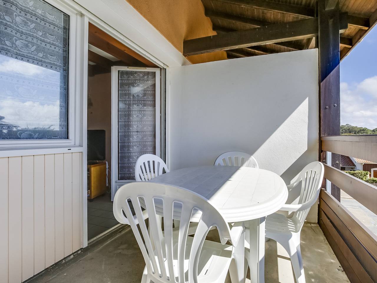 Entire apartment, Duplex for 4 near the ocean with balcony – Biscarrosse Plage in Biscarrosse Plage, Biscarrosse