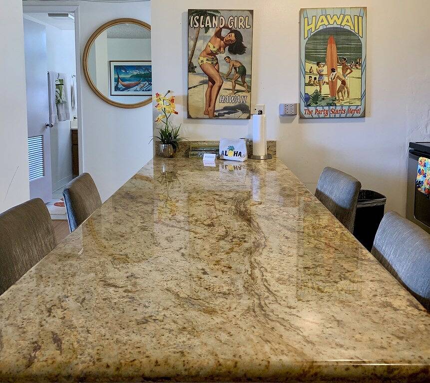 Ganze Wohnung, Riesige private Veranda mit Panoramablick auf Diamondhead in Waikiki Beach, Honolulu