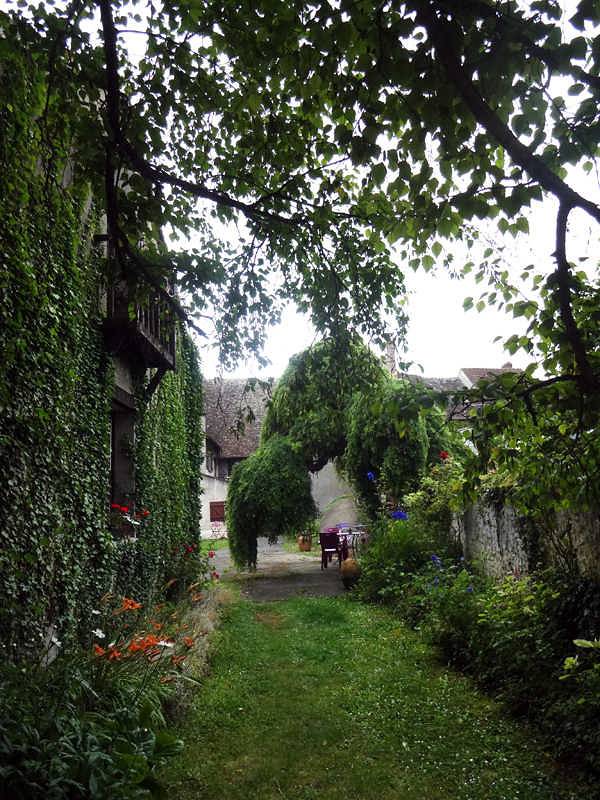 Saint Jacques in Houdan, Yvelines