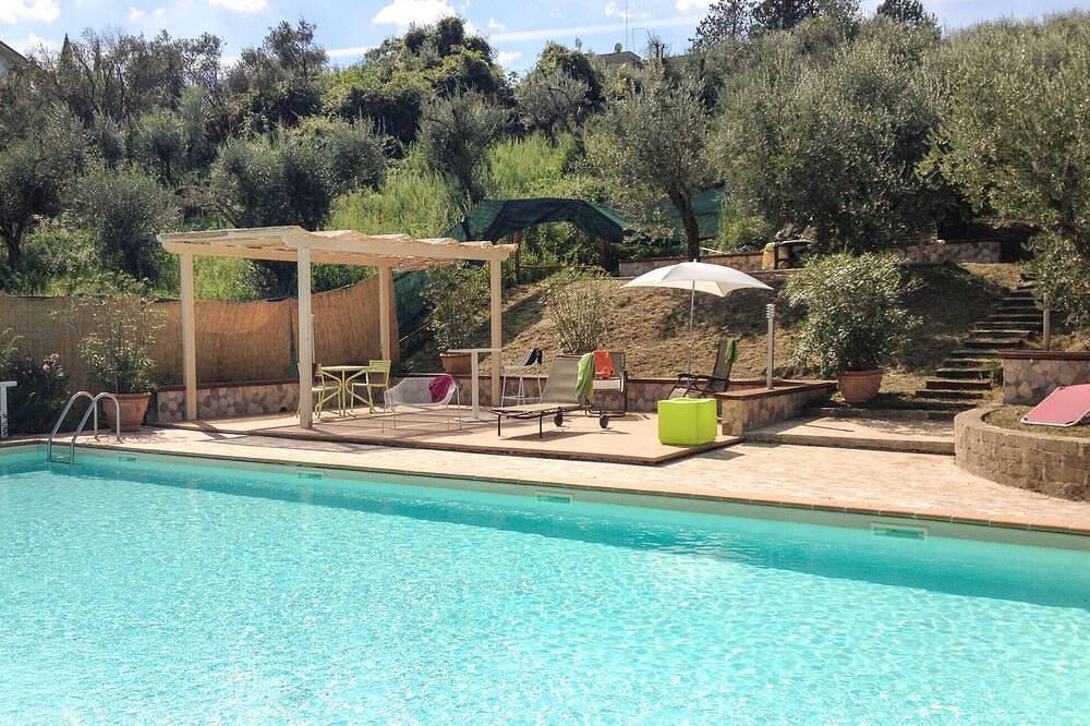 Apartamento entero, Increíble apartamento en Roma con Wifi in Borghesiana, Roma