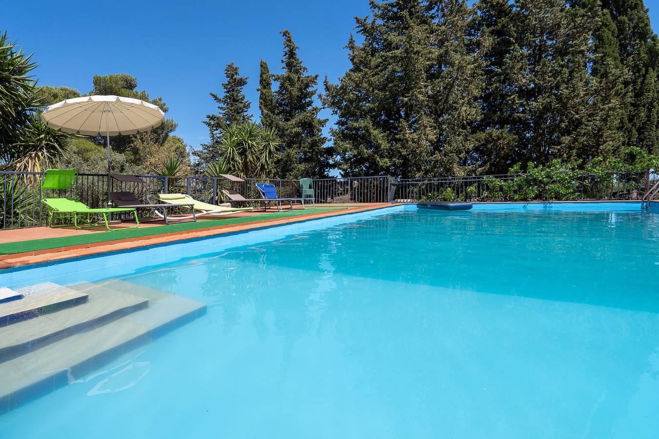 Holiday Home 'Casale Leonardo' with Sea View, Private Pool and Private Terrace in Noto region, Syracuse Province