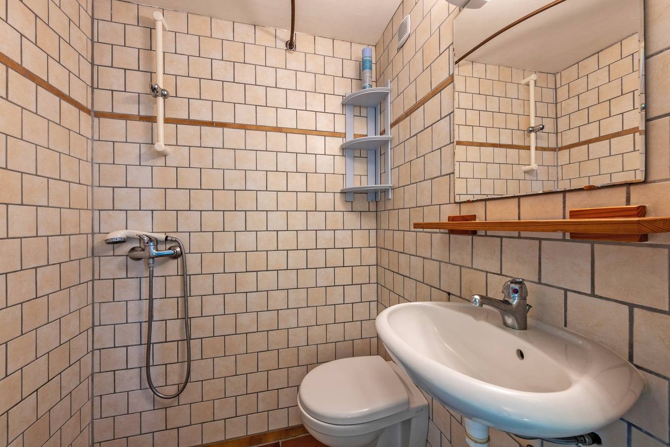 Studio-appartement 'Vue Sur Mer' met zeezicht, privéterras en wifi, foto 13